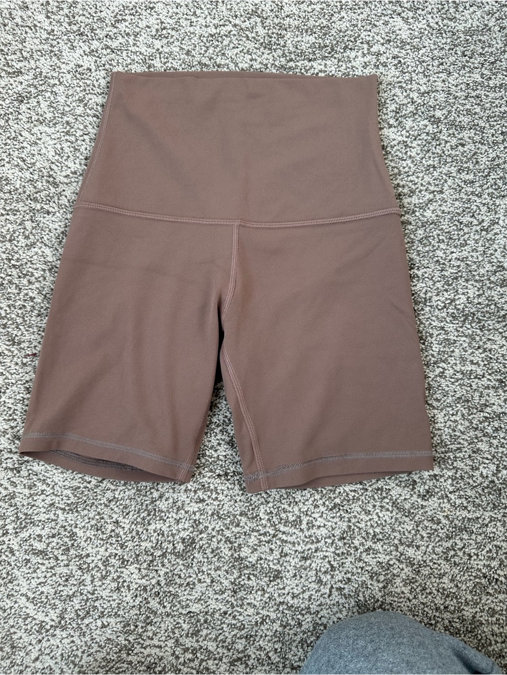 Lululemon Super High-Ride Women’s Bike Shorts 6in